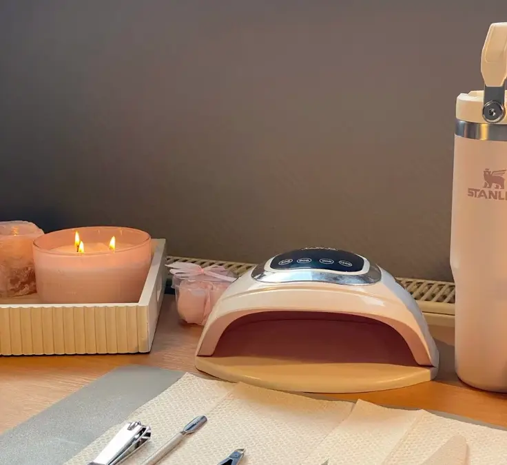 Beginner’s Guide to Nail Molds: How to Create Salon Nails at Home